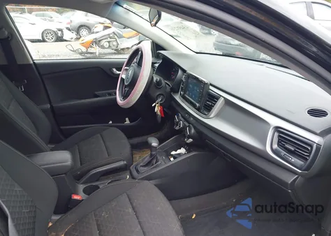 2020 Kia Rio 5-Door S z USA, uszkodzony, nr VIN 3KPA25AD7LE312132